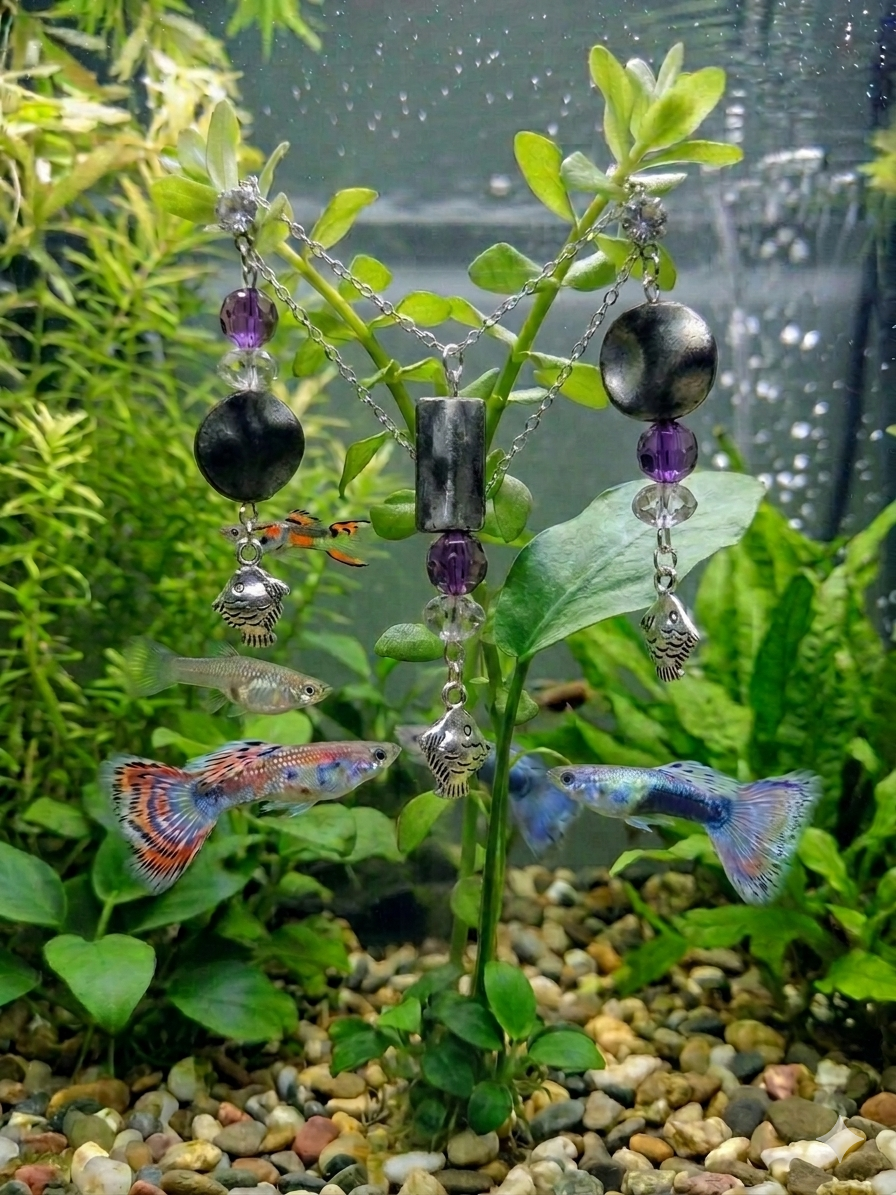 Poisson perles violette, plaque métalique