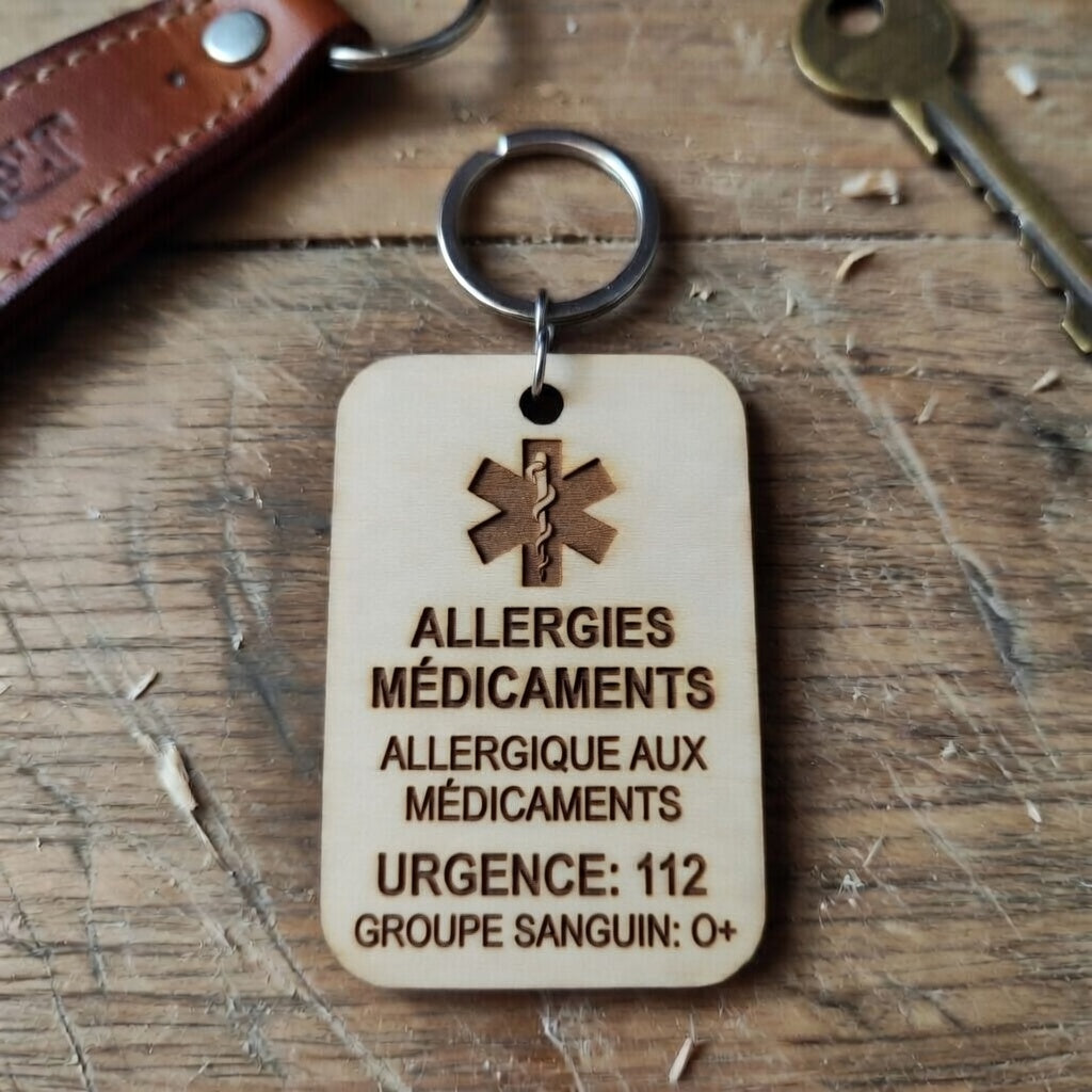 Plaque bois troué