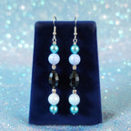 Perles bleu brillante, bleu et noir à facettes
