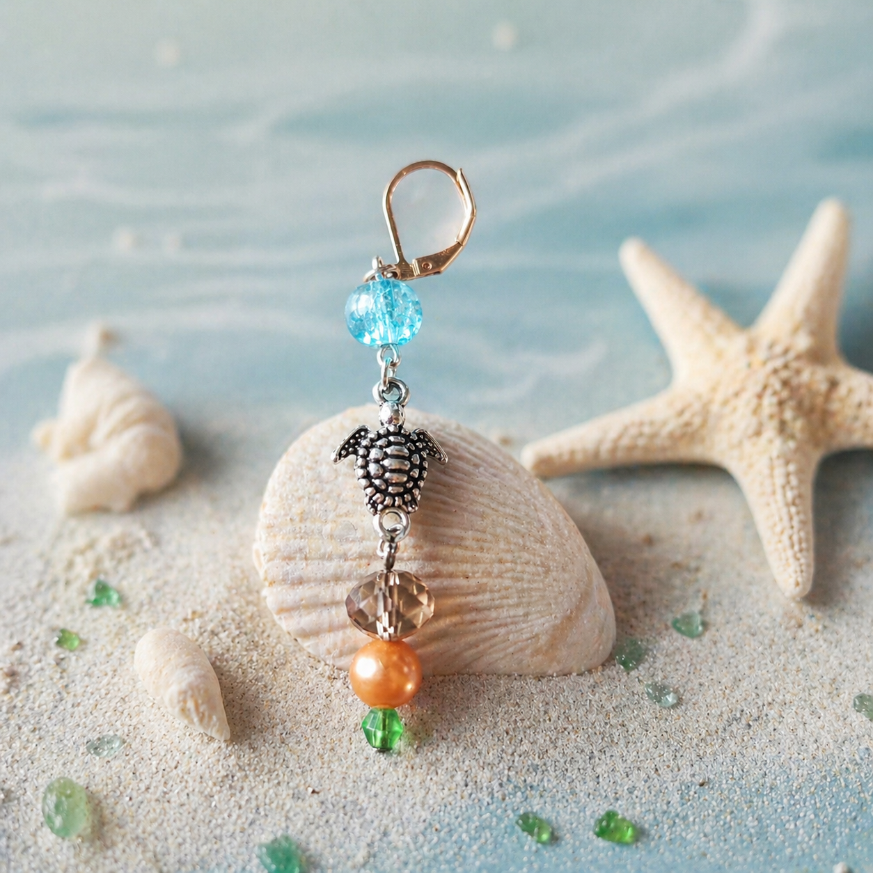 Tortue perles turquoise, noir, orange, vert