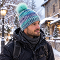 Bonnet bleu, violet, vert, blanc pompom vert pastel La fée bricole